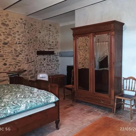 Vakantiehuis Maison De Village Atypique A 150 M De La Riviere *
